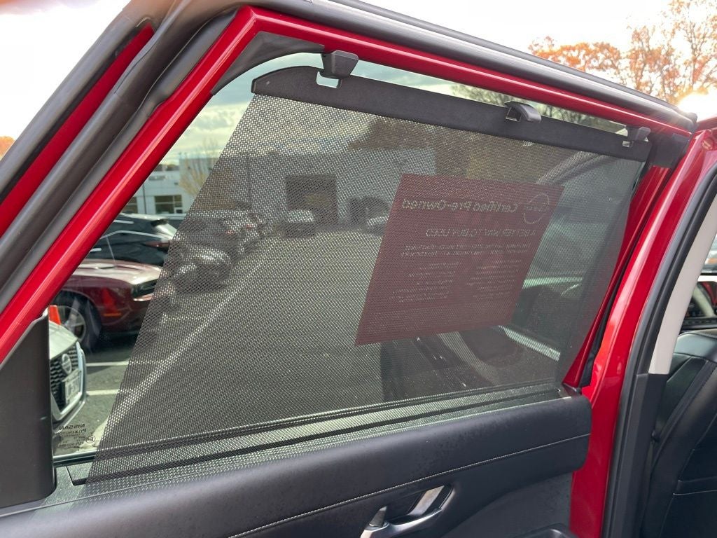 2023 Nissan Pathfinder SL