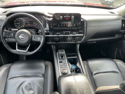 2023 Nissan Pathfinder SL Premium