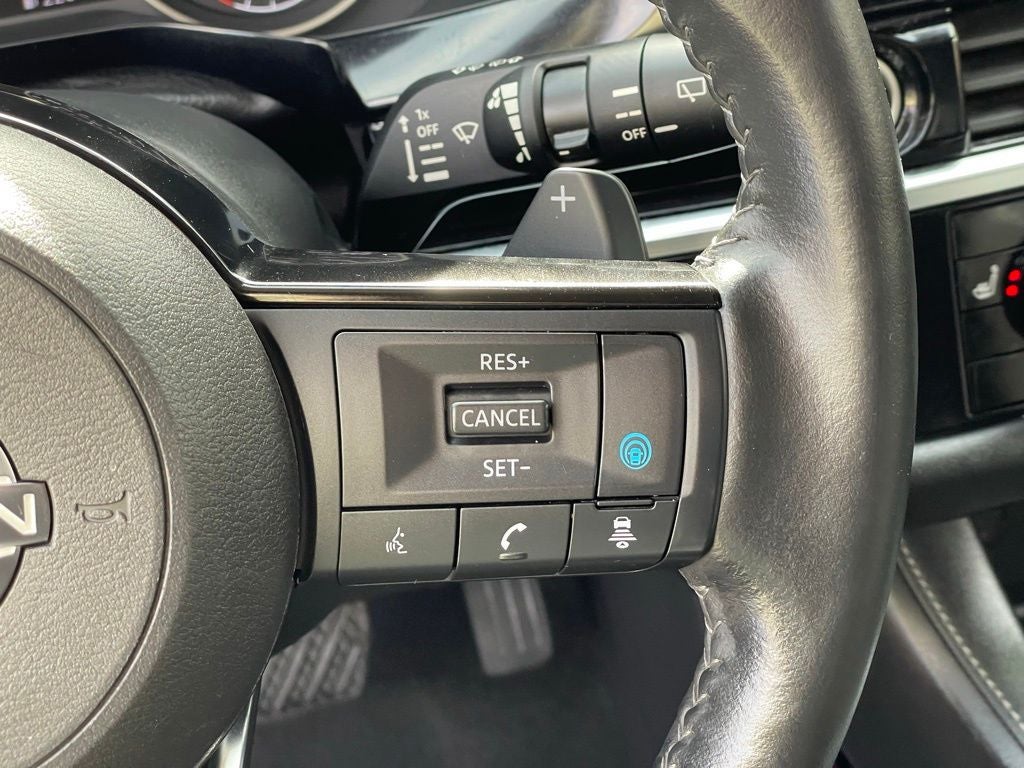 2023 Nissan Pathfinder SL Premium