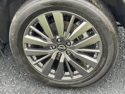 2023 Nissan Pathfinder SL Premium