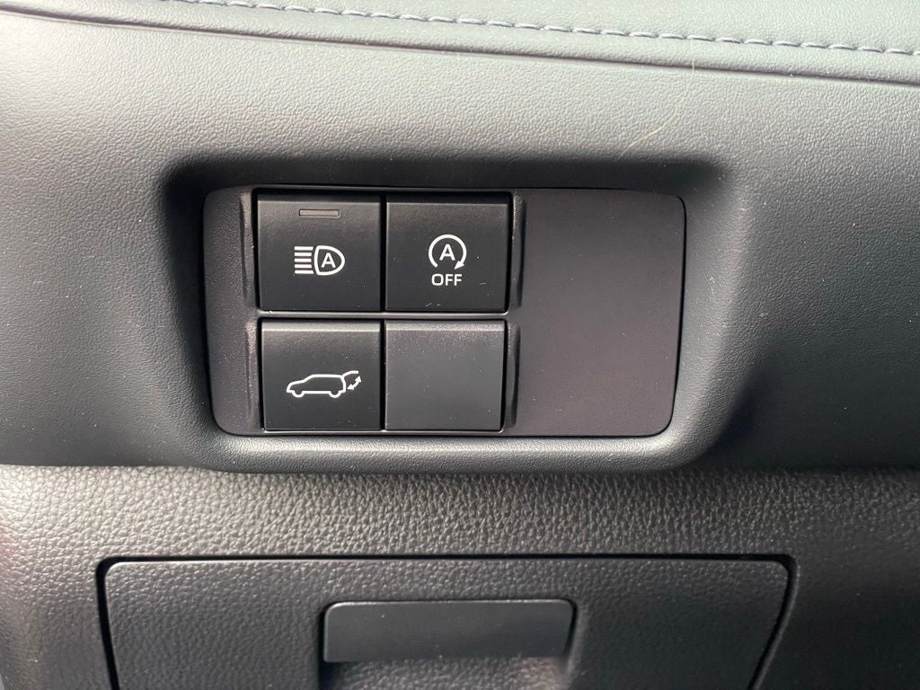 2023 Toyota Highlander Base