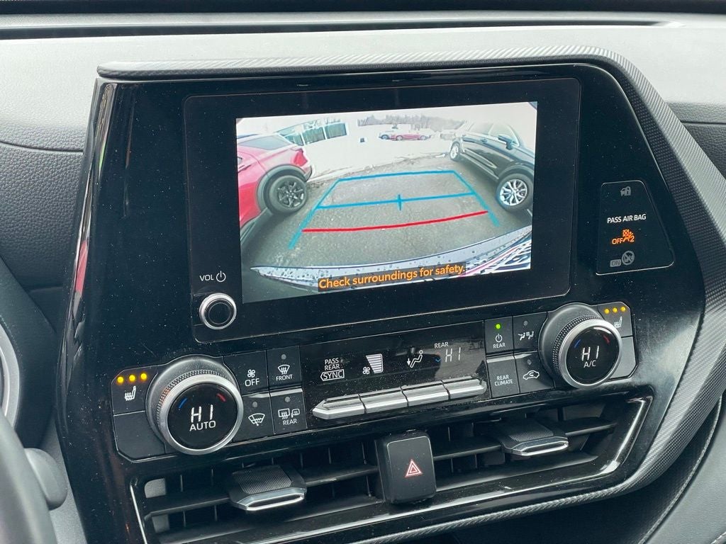 2023 Toyota Highlander Base