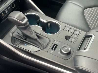 2023 Toyota Highlander Base