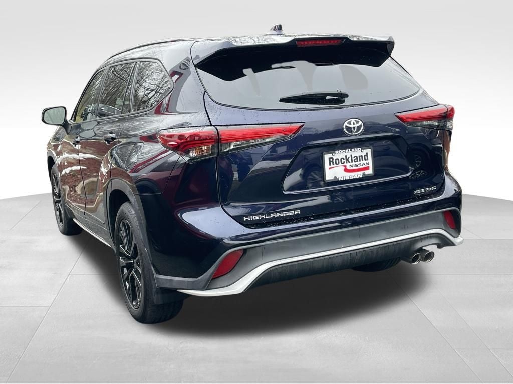 2023 Toyota Highlander Base