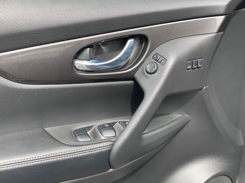 2019 Nissan Rogue SV Sun & Sound
