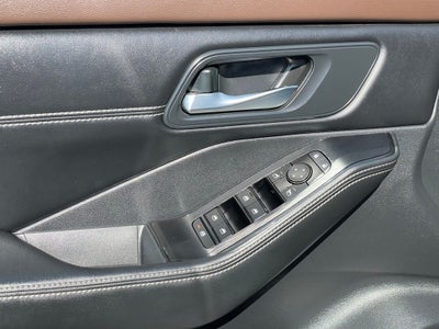 2023 Nissan Rogue SV Midnight & Premium Pkgs