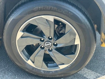 2023 Nissan Rogue SV with Cloth Seating