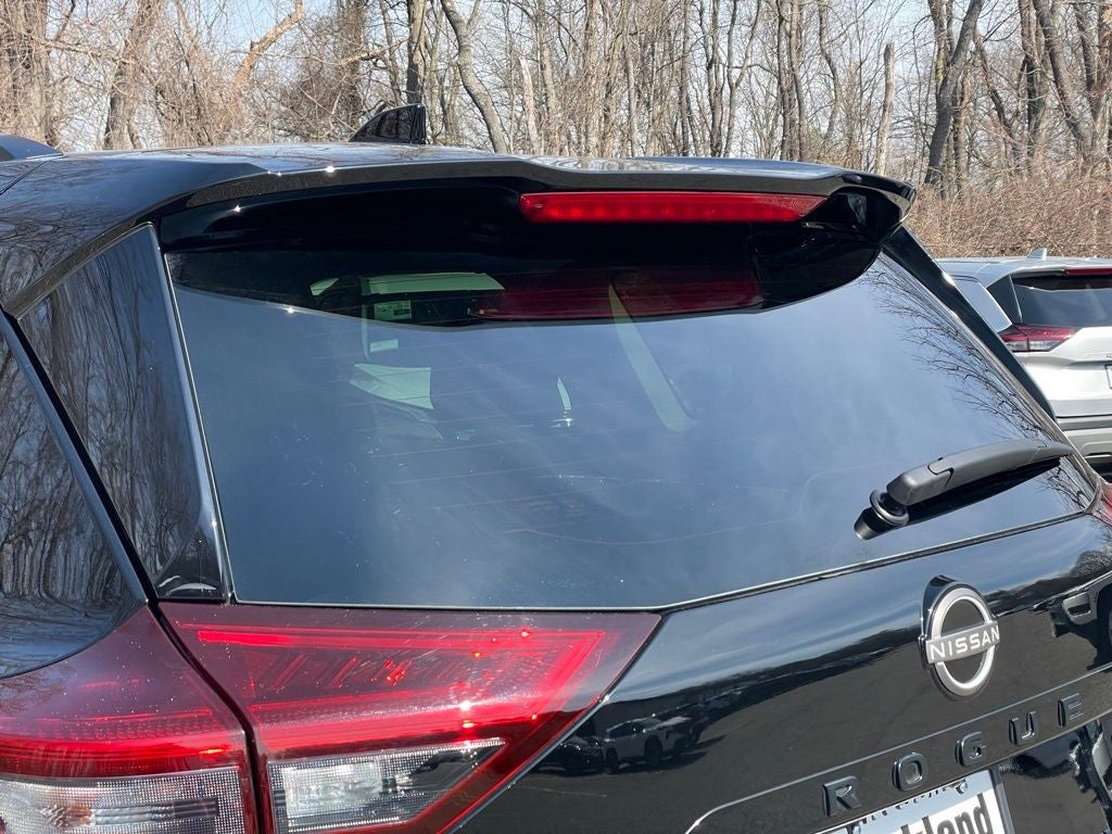 2023 Nissan Rogue SV Midnight Premium