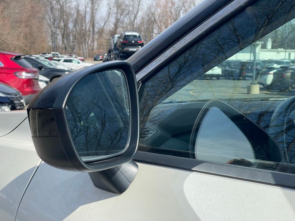 2023 Nissan Rogue SV Midnight Premium