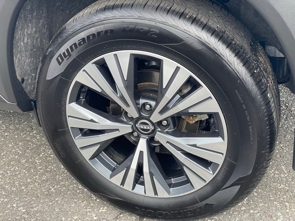 2023 Nissan Rogue SV Cloth Seating