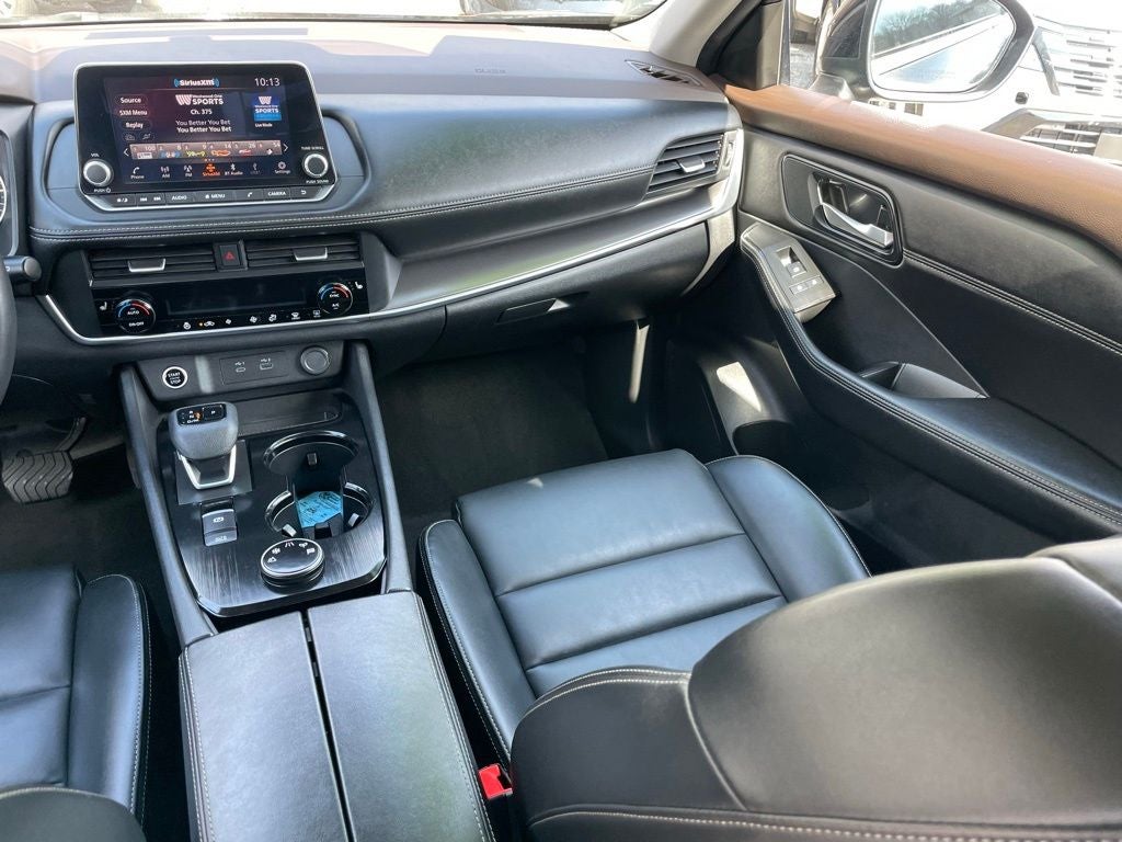 2023 Nissan Rogue SV Midnight Premium