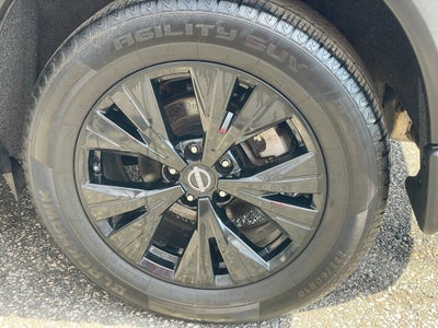 2023 Nissan Rogue SV Midnight Premium