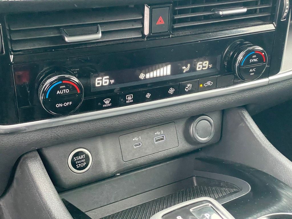 2023 Nissan Rogue SV !