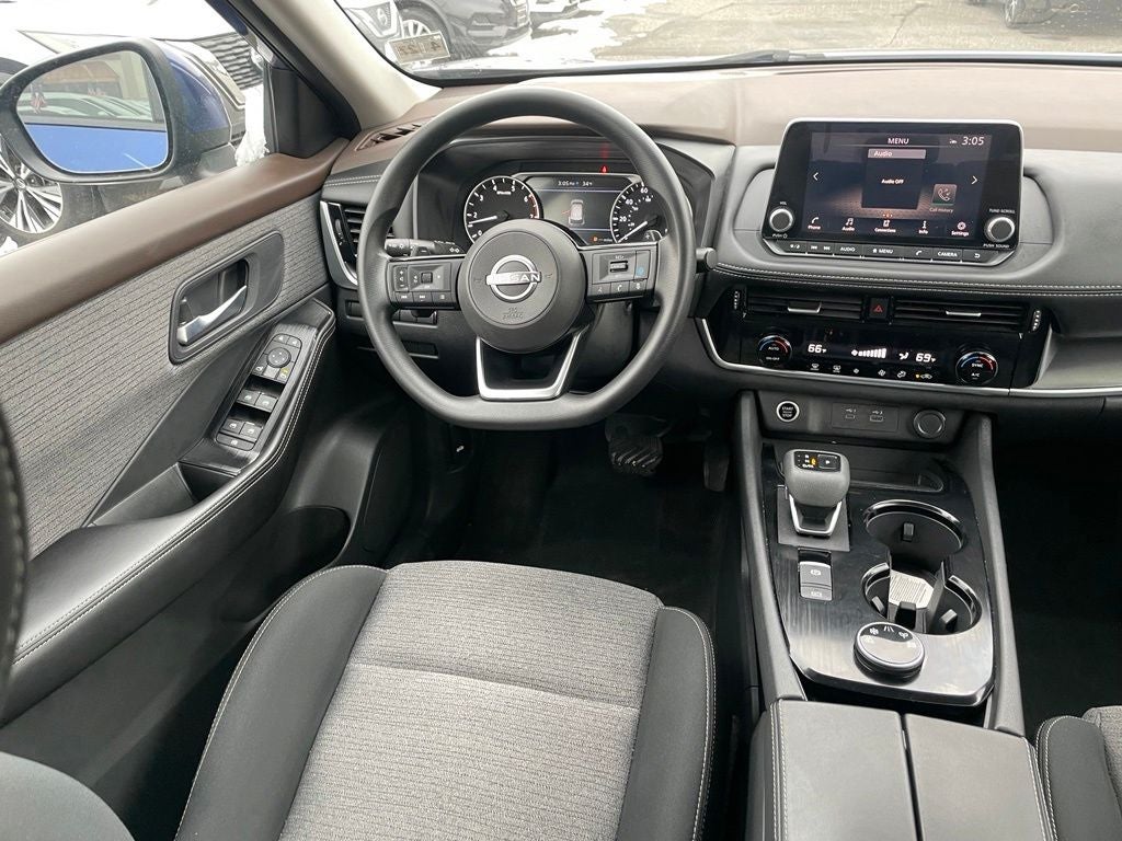 2023 Nissan Rogue SV !