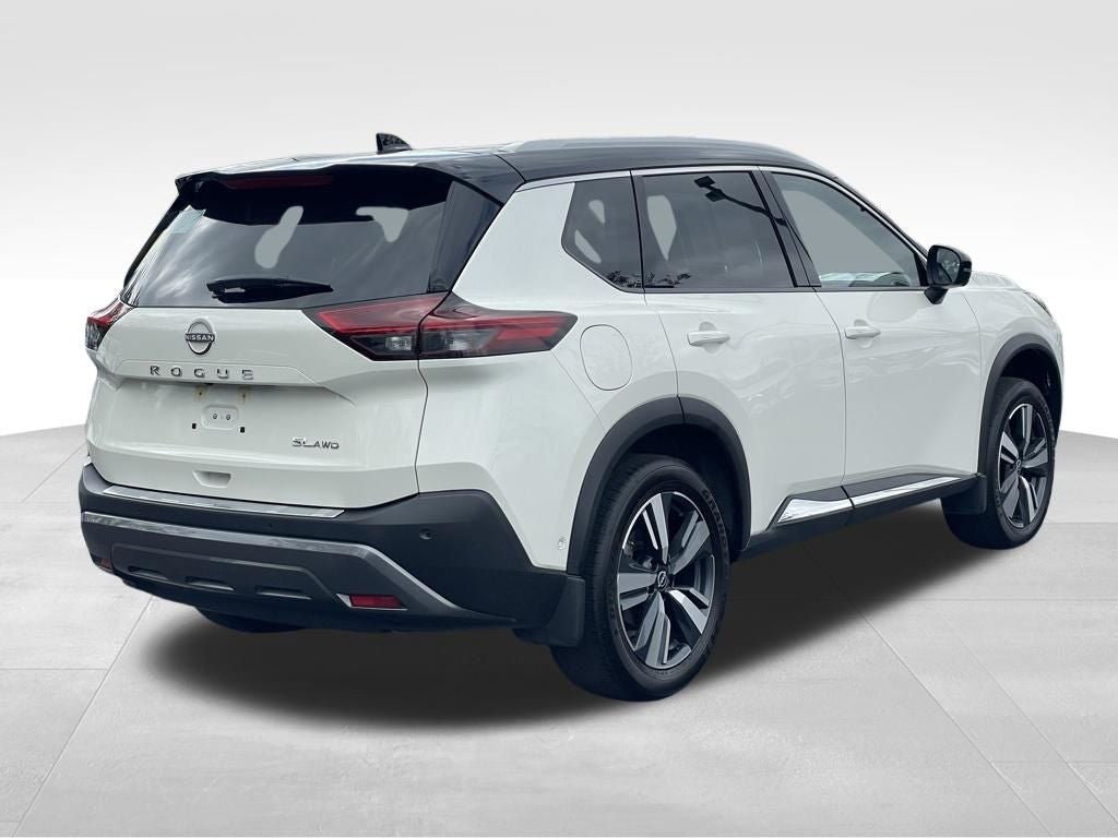 2023 Nissan Rogue SL Two-Tone