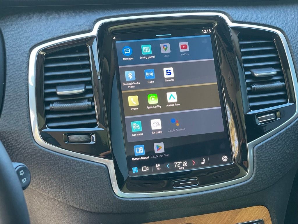 2024 Volvo XC90 B5 Plus