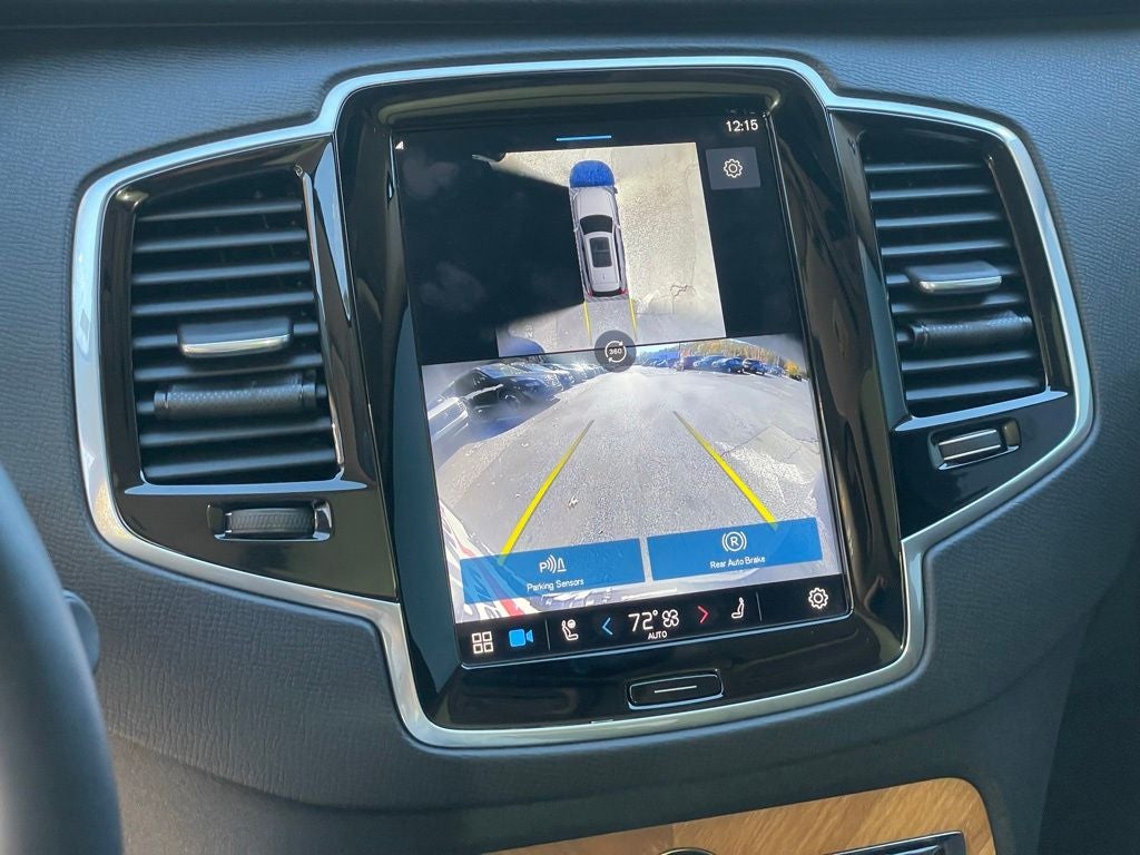 2024 Volvo XC90 B5 Plus