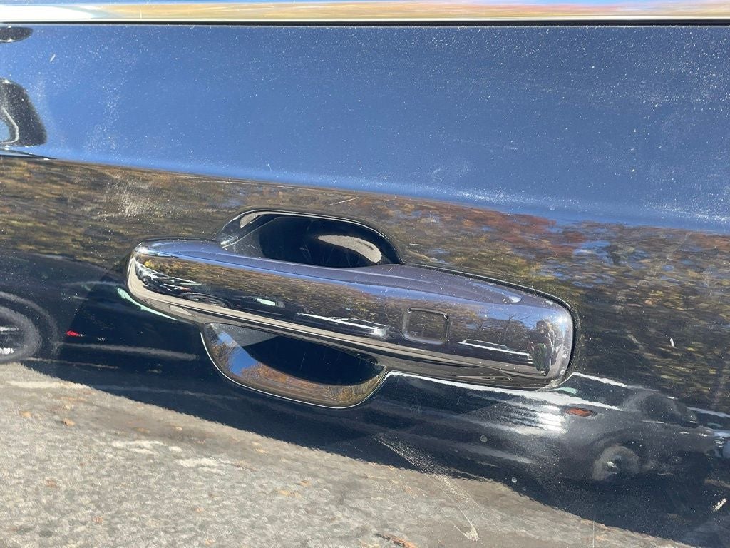 2024 Volvo XC90 B5 Plus