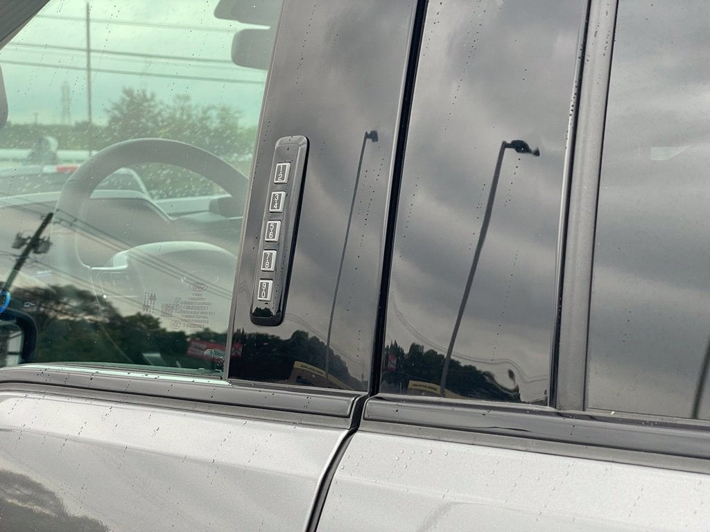 2023 Ford F-150 Lightning Pro