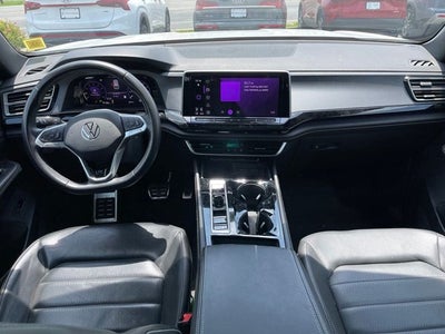 2024 Volkswagen Atlas Cross Sport 2.0T SEL R-Line