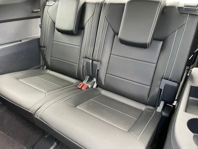 2023 Volkswagen Atlas 2.0T SE w/Technology