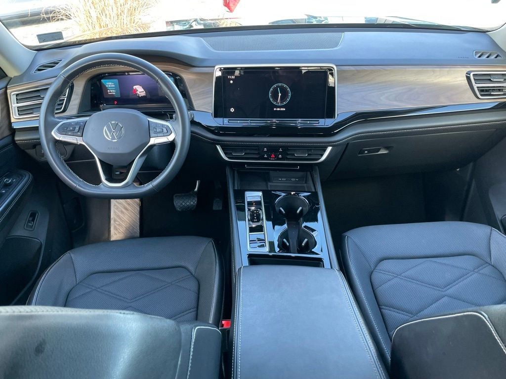 2024 Volkswagen Atlas 2.0T SE w/Technology