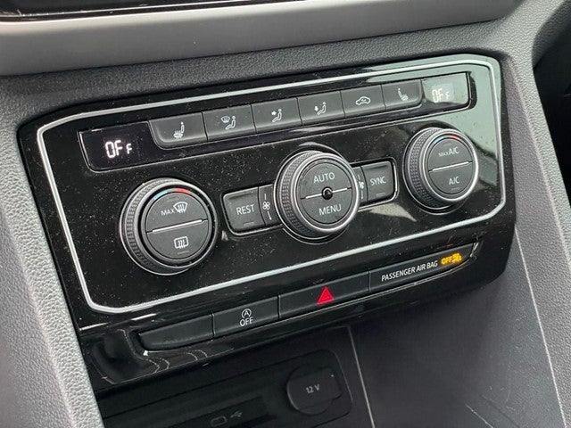 2023 Volkswagen Atlas Cross Sport 2.0T SEL R-Line