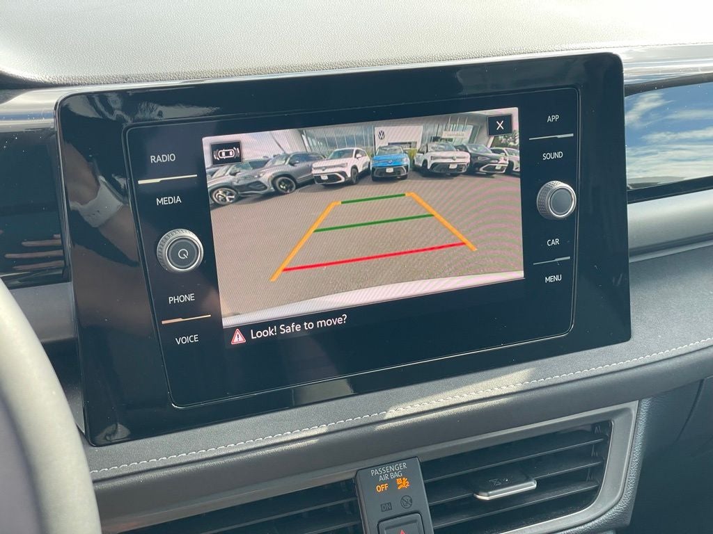 2025 Volkswagen Taos 1.5T SE Black