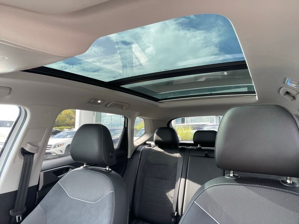 2025 Volkswagen Taos 1.5T SE Black