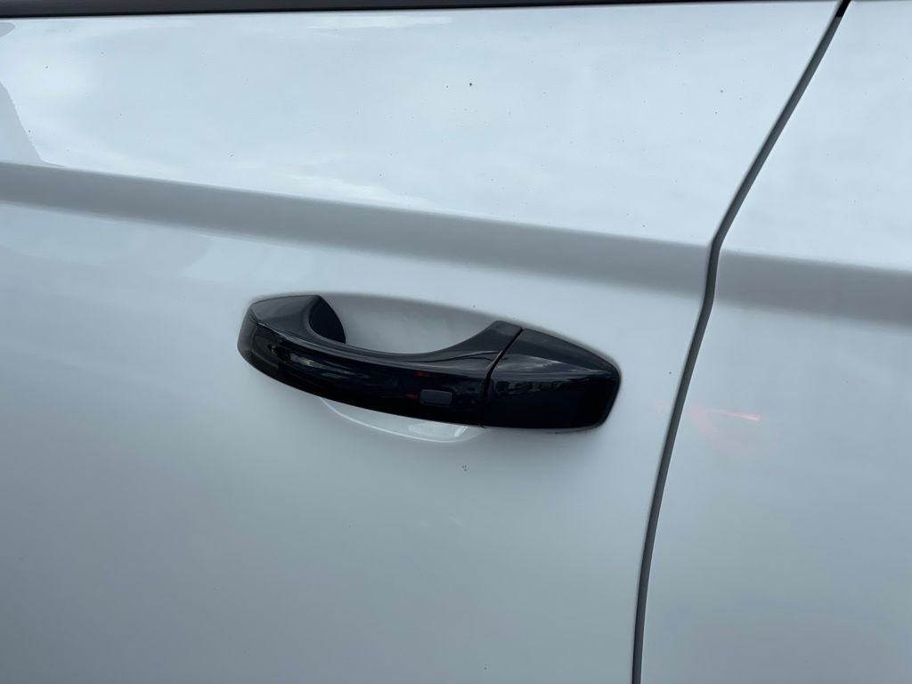 2025 Volkswagen Taos 1.5T SE Black