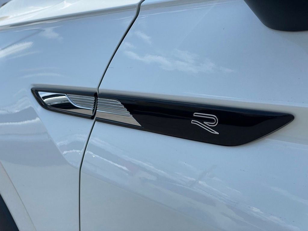 2024 Volkswagen Tiguan 2.0T SEL R-Line