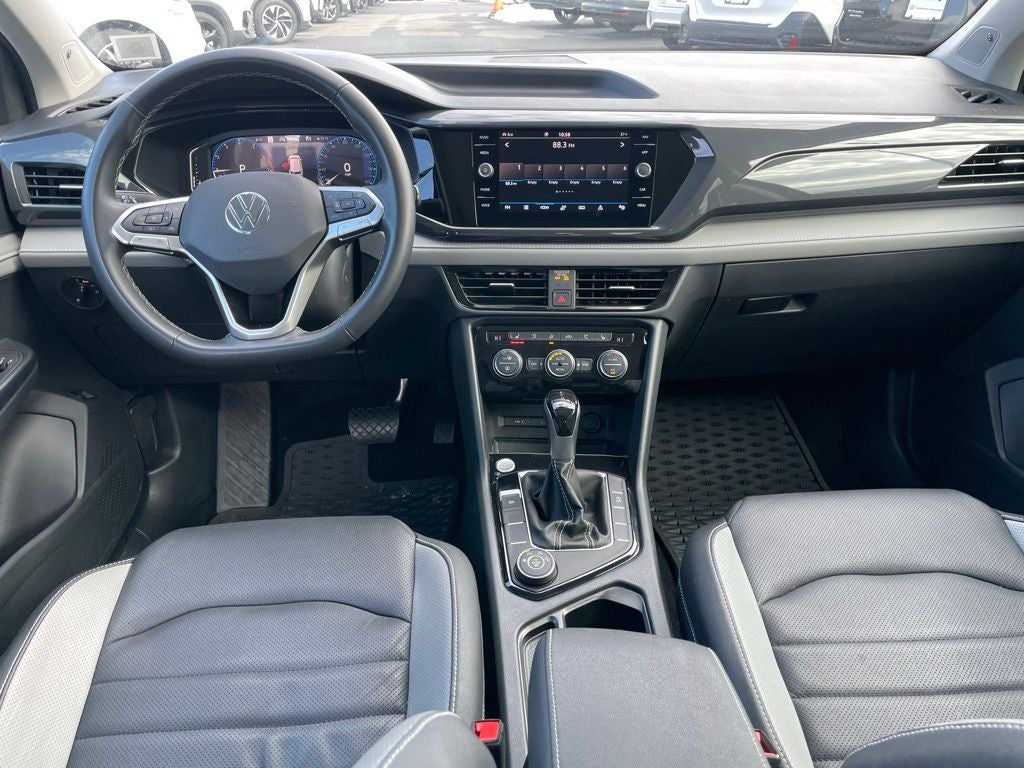 2024 Volkswagen Taos 1.5T SEL