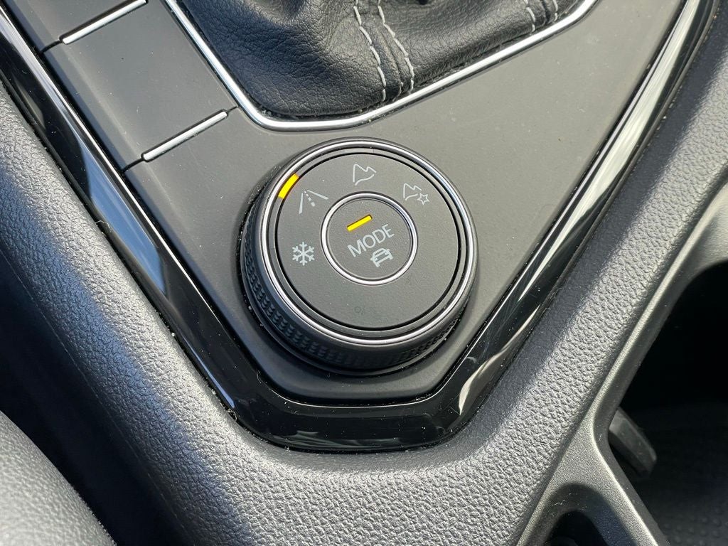 2024 Volkswagen Taos 1.5T SEL