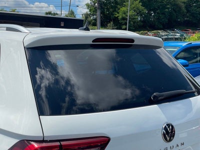 2024 Volkswagen Tiguan 2.0T Wolfsburg Edition
