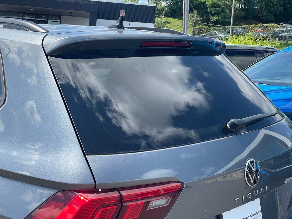 2024 Volkswagen Tiguan 2.0T SE R-Line Black