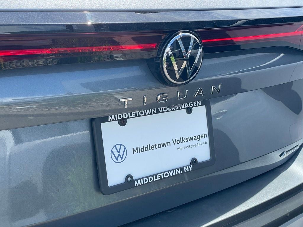 2025 Volkswagen Tiguan 2.0T SE