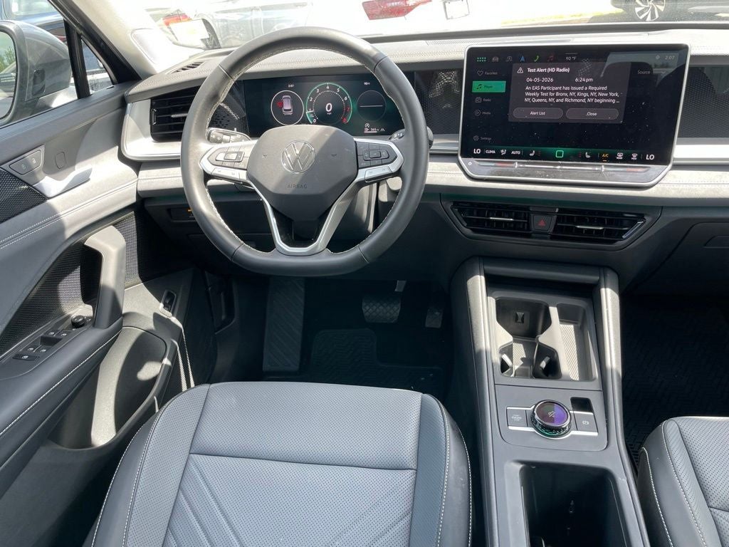 2025 Volkswagen Tiguan 2.0T SE