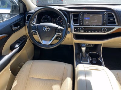 2017 Toyota Highlander Hybrid Limited Platinum