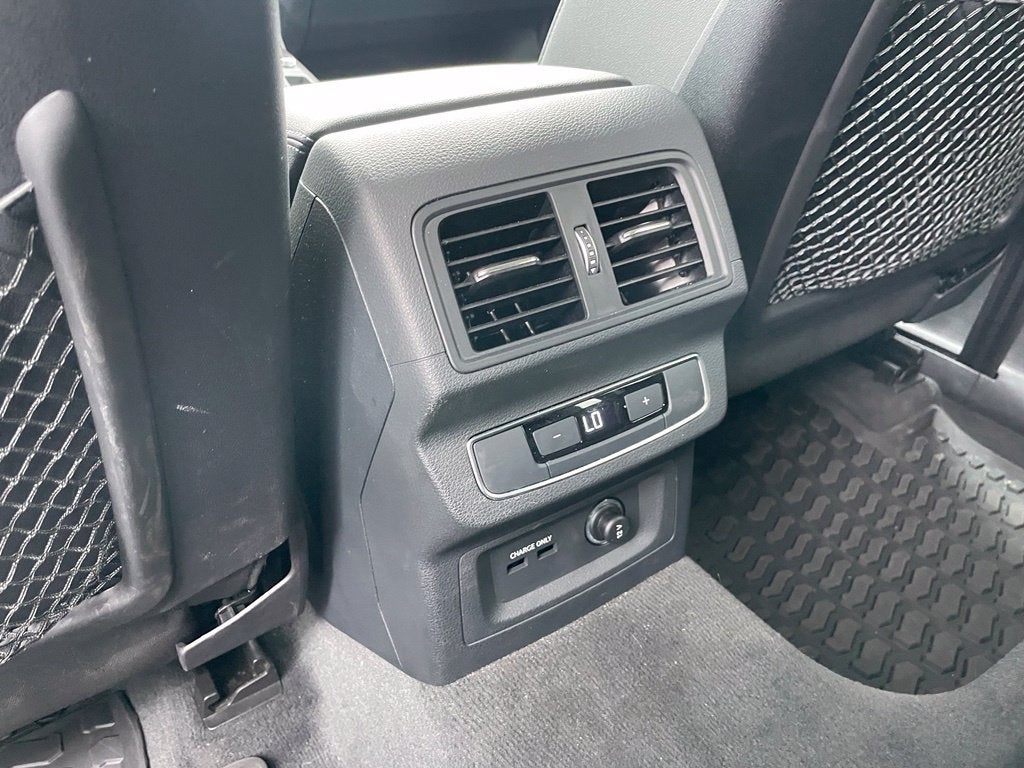 2023 Audi Q5 45 S line Premium quattro
