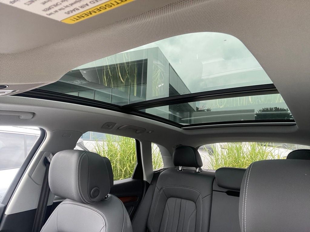 2023 Audi Q5 45 S line Premium quattro