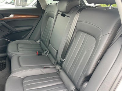 2023 Audi Q5 45 S line Premium quattro