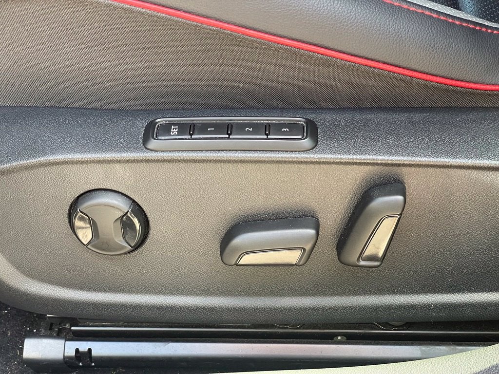 2024 Volkswagen Golf GTI Autobahn