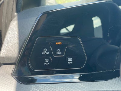 2024 Volkswagen Golf GTI Autobahn