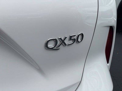 2023 INFINITI QX50 LUXE