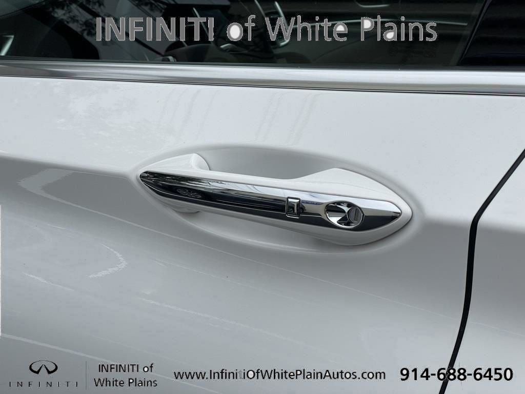 2024 INFINITI QX50 LUXE