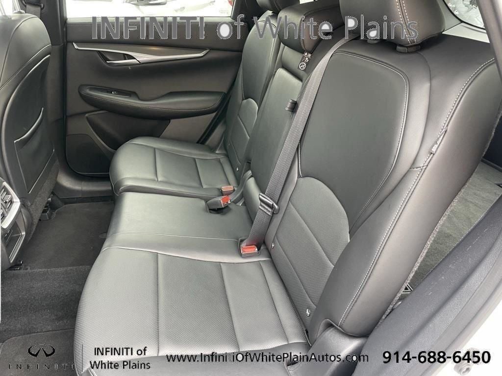 2024 INFINITI QX50 LUXE
