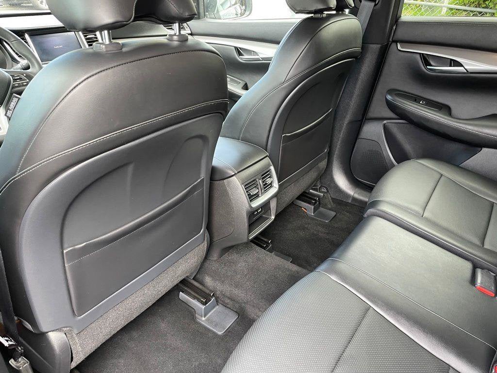 2023 INFINITI QX50 LUXE AWD