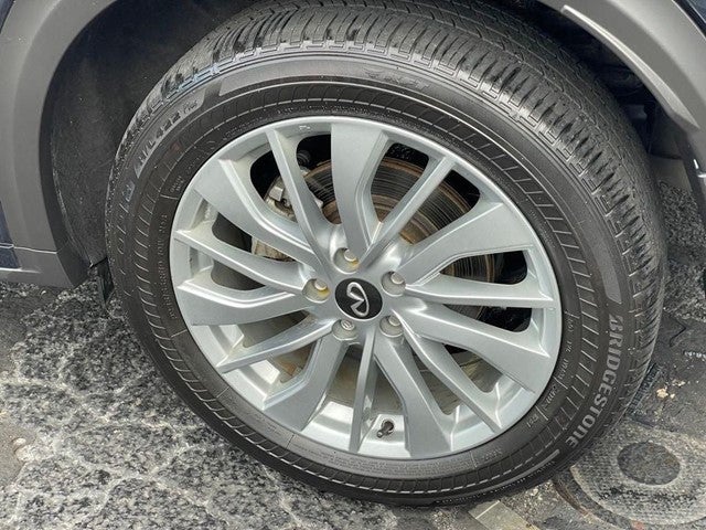 2023 INFINITI QX50 LUXE AWD