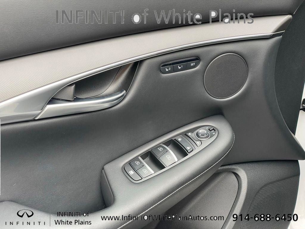 2023 INFINITI QX50 LUXE