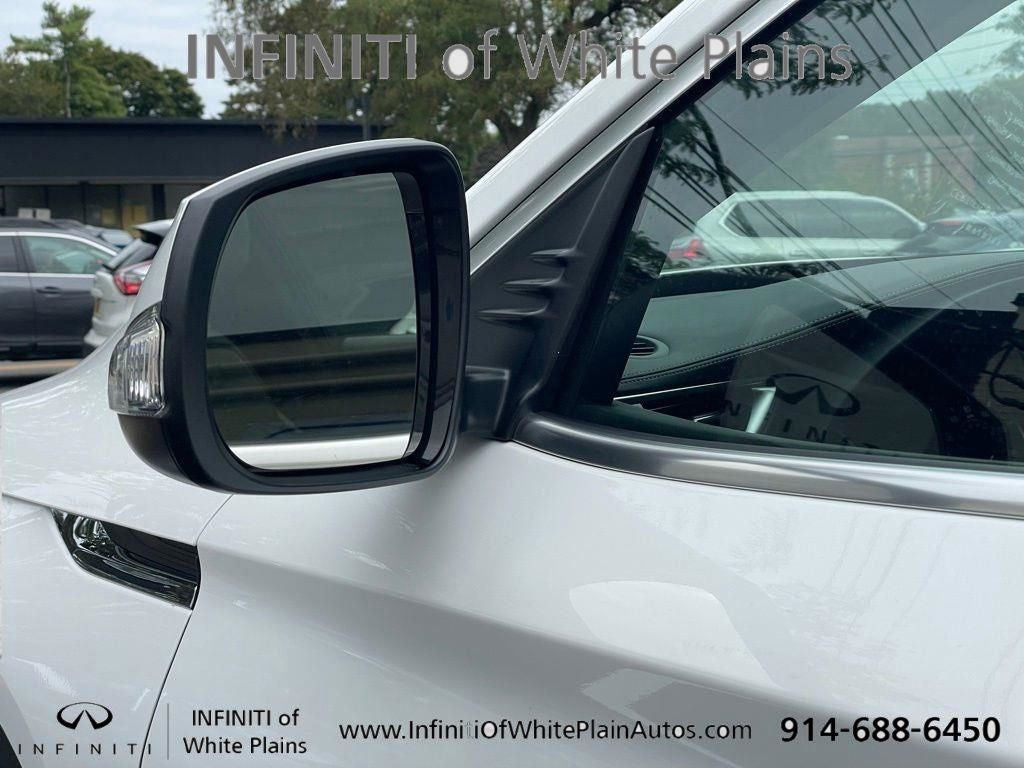 2023 INFINITI QX50 LUXE